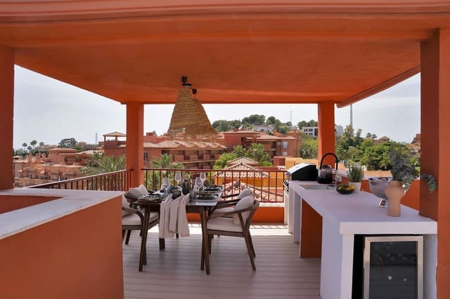 2 Zimmer Penthouse zu verkaufen in Las Chapas, Marbella - 599.000 € (Ref: 10051598)