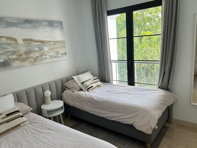 2 quarto Penthouse para venda em Los Arqueros, Benahavís - 499 000 € (Ref: 10051601)