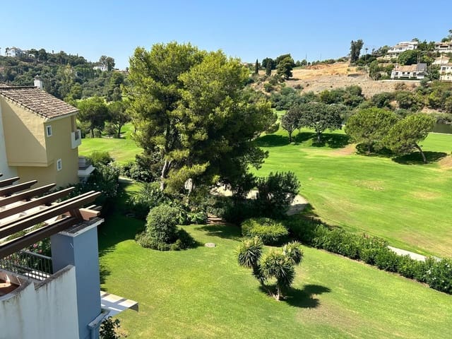 2 quarto Penthouse para venda em Los Arqueros, Benahavís - 499 000 € (Ref: 10051601)
