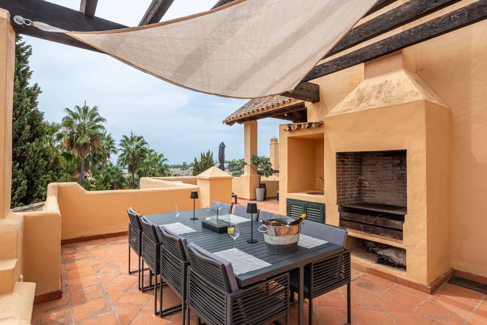 3 soveværelse Penthouse til salg i El Paraiso - € 875.000 (Ref: 10051605)