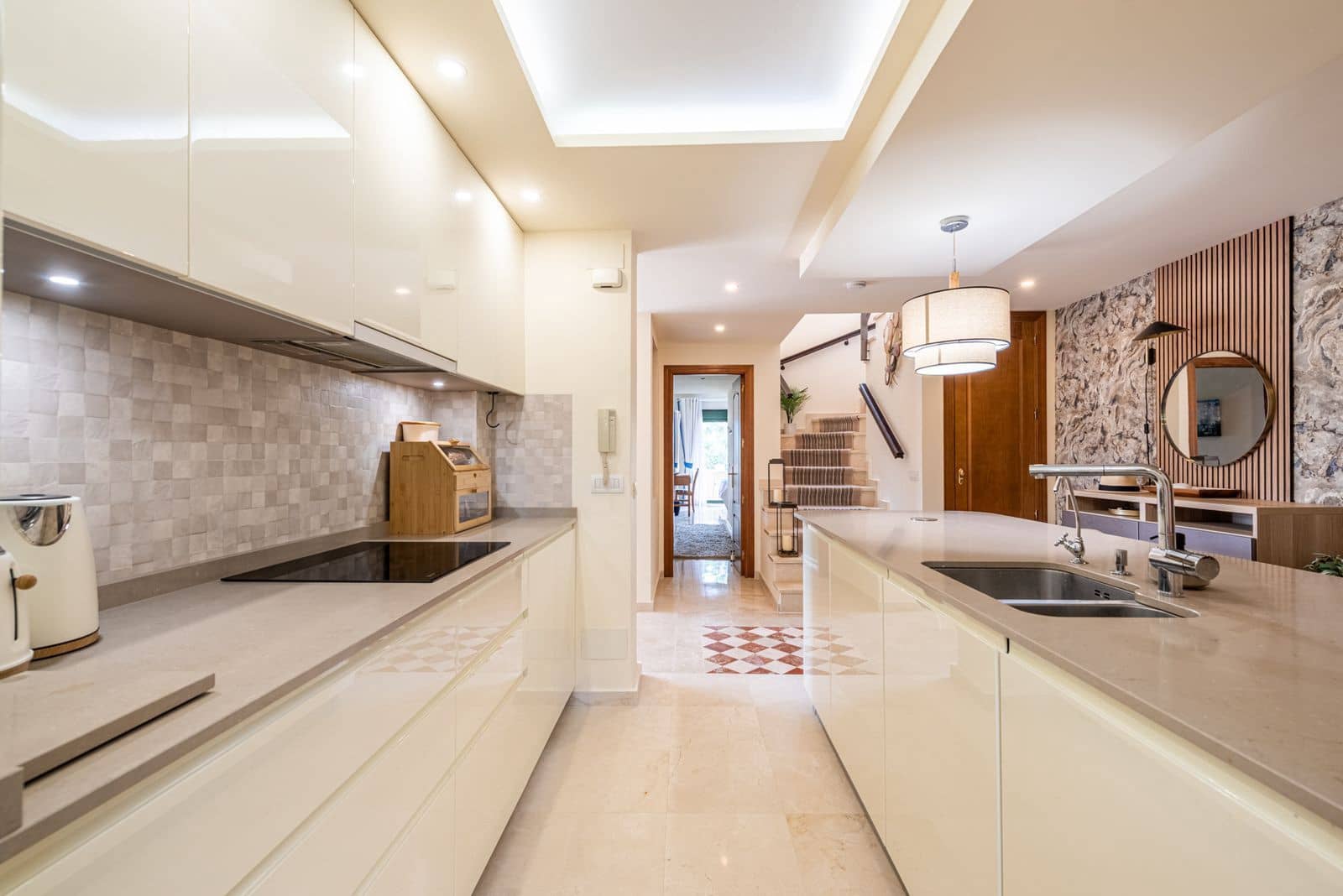 3 soveværelse Penthouse til salg i El Paraiso - € 875.000 (Ref: 10051605)