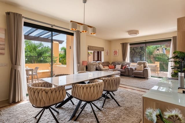 3 soveværelse Penthouse til salg i El Paraiso, Estepona - € 875.000 (Ref: 10051605)