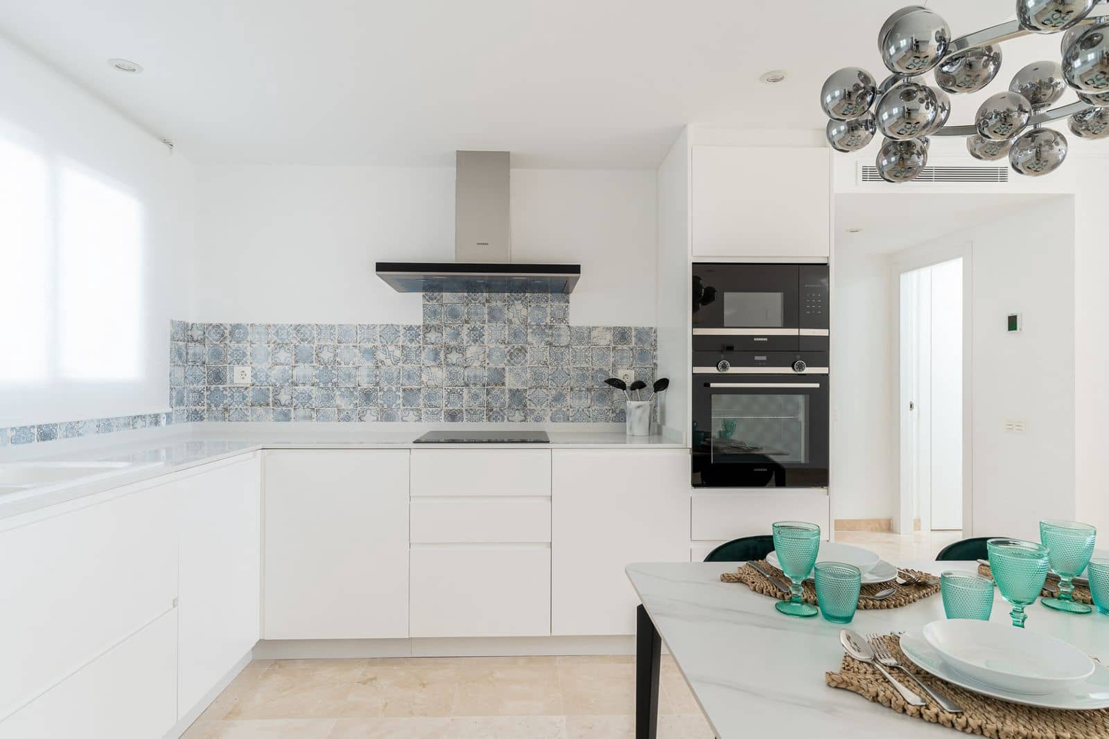 2 sypialnia Penthouse na sprzedaż w Benahavis - 840 000 € (Ref: 10051607)