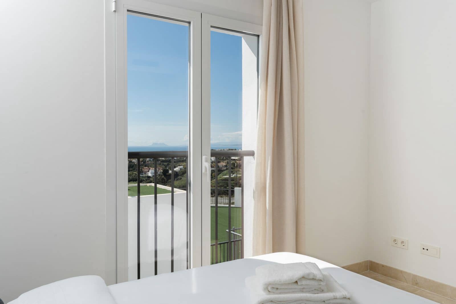 2 sypialnia Penthouse na sprzedaż w Benahavis - 840 000 € (Ref: 10051607)