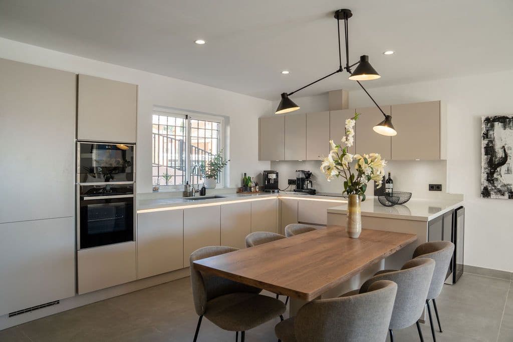 4 chambre Maison de Ville à vendre à Nueva Andalucia - 1 195 000 € (Ref: 10097668)