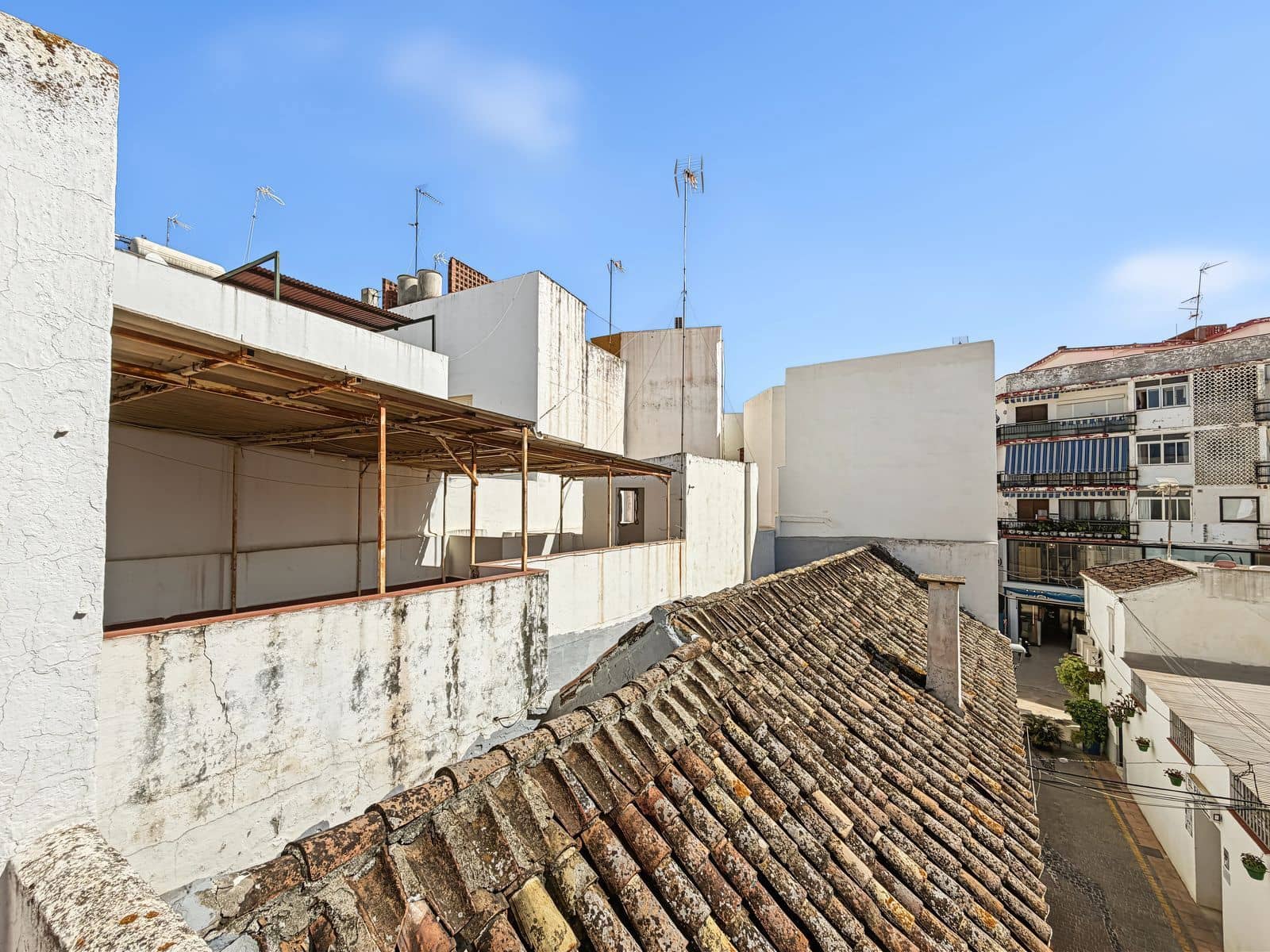 8 Zimmer Doppelhaus zu verkaufen in Estepona - 799.000 € (Ref: 10097669)