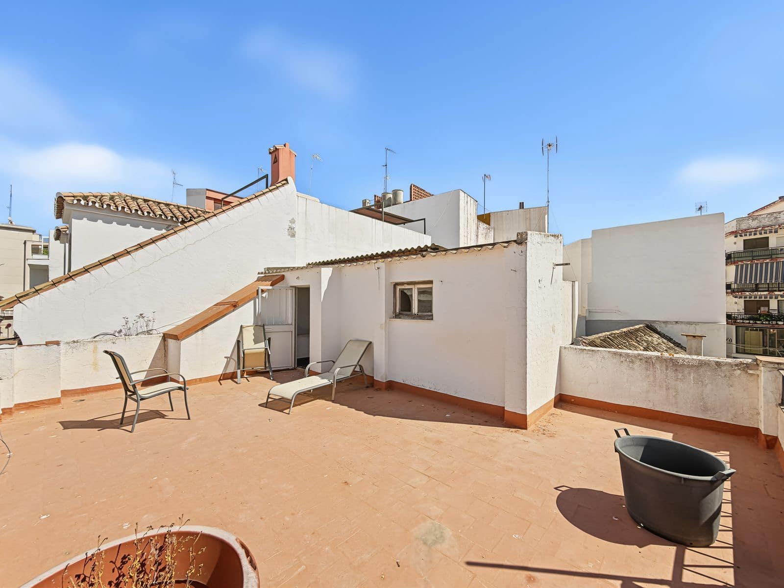 8 Zimmer Doppelhaus zu verkaufen in Estepona - 799.000 € (Ref: 10097669)