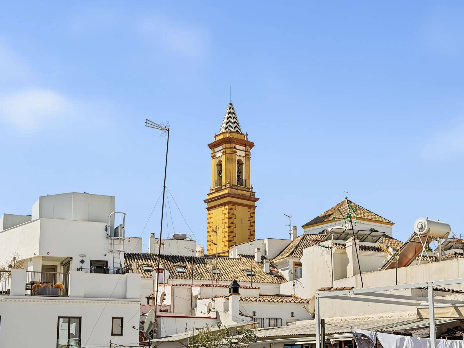 8 Zimmer Doppelhaus zu verkaufen in Estepona - 799.000 € (Ref: 10097669)
