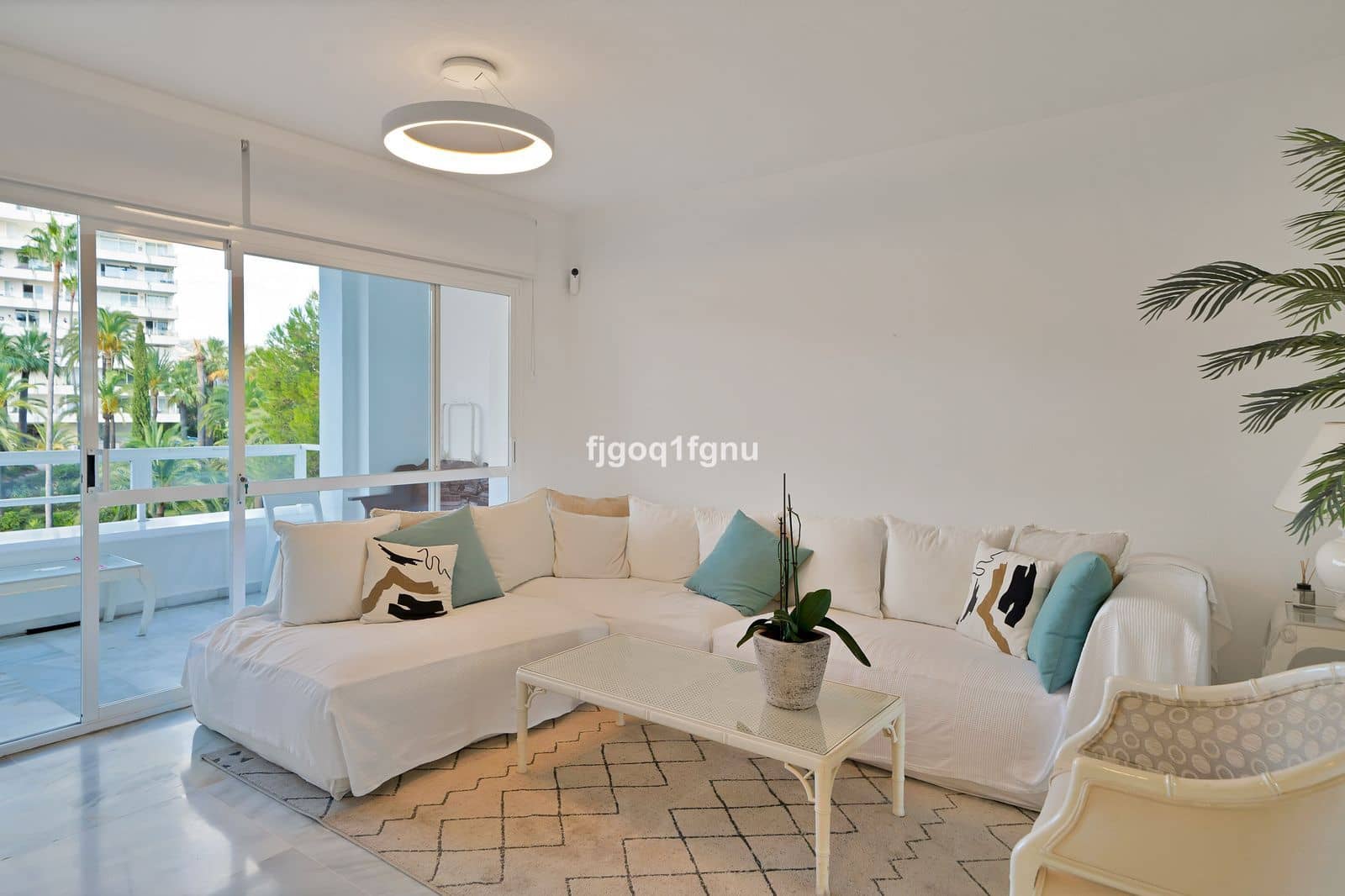 2 slaapkamer Appartement te koop in Marbella - € 933.000 (Ref: 10097670)