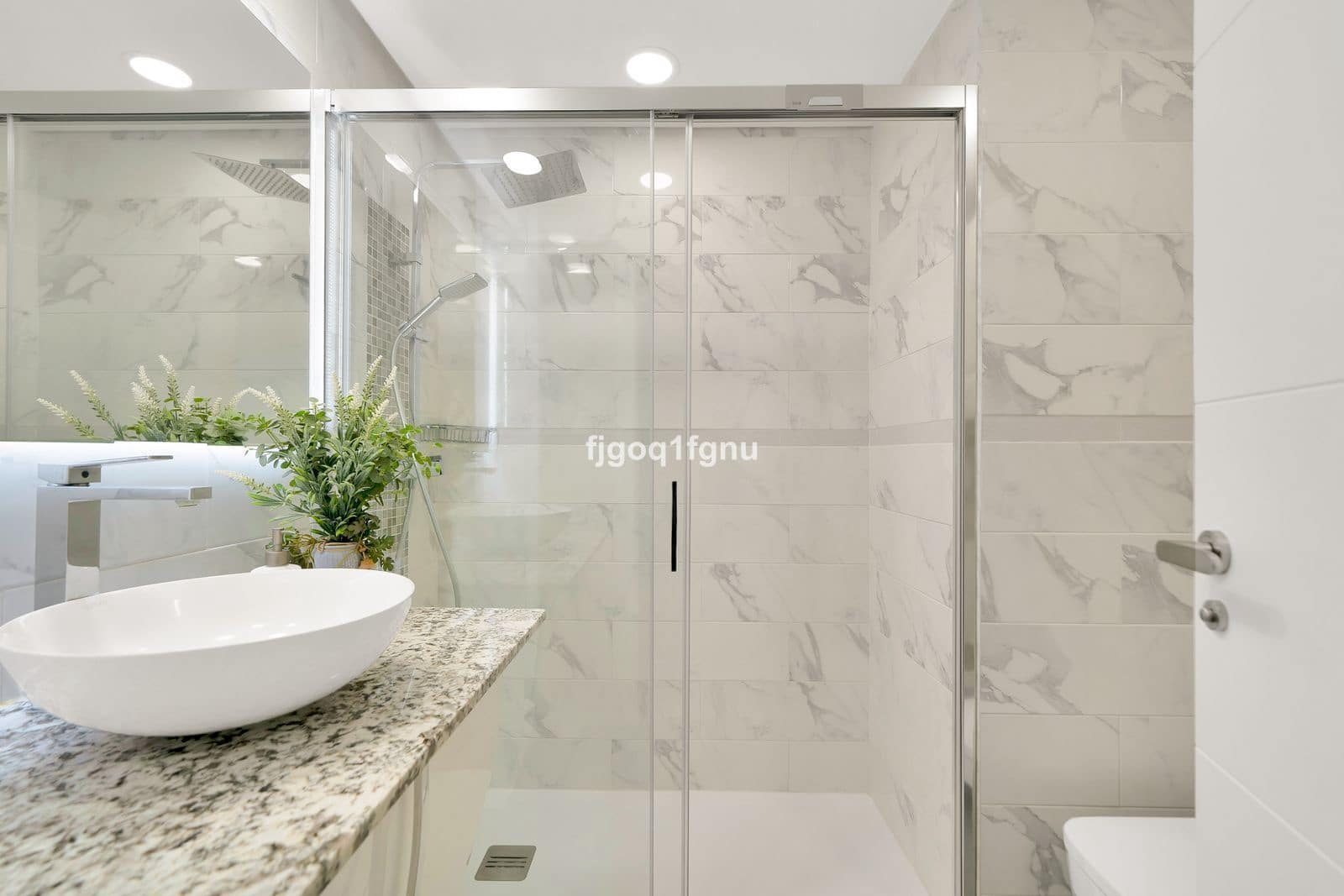 2 slaapkamer Appartement te koop in Marbella - € 933.000 (Ref: 10097670)