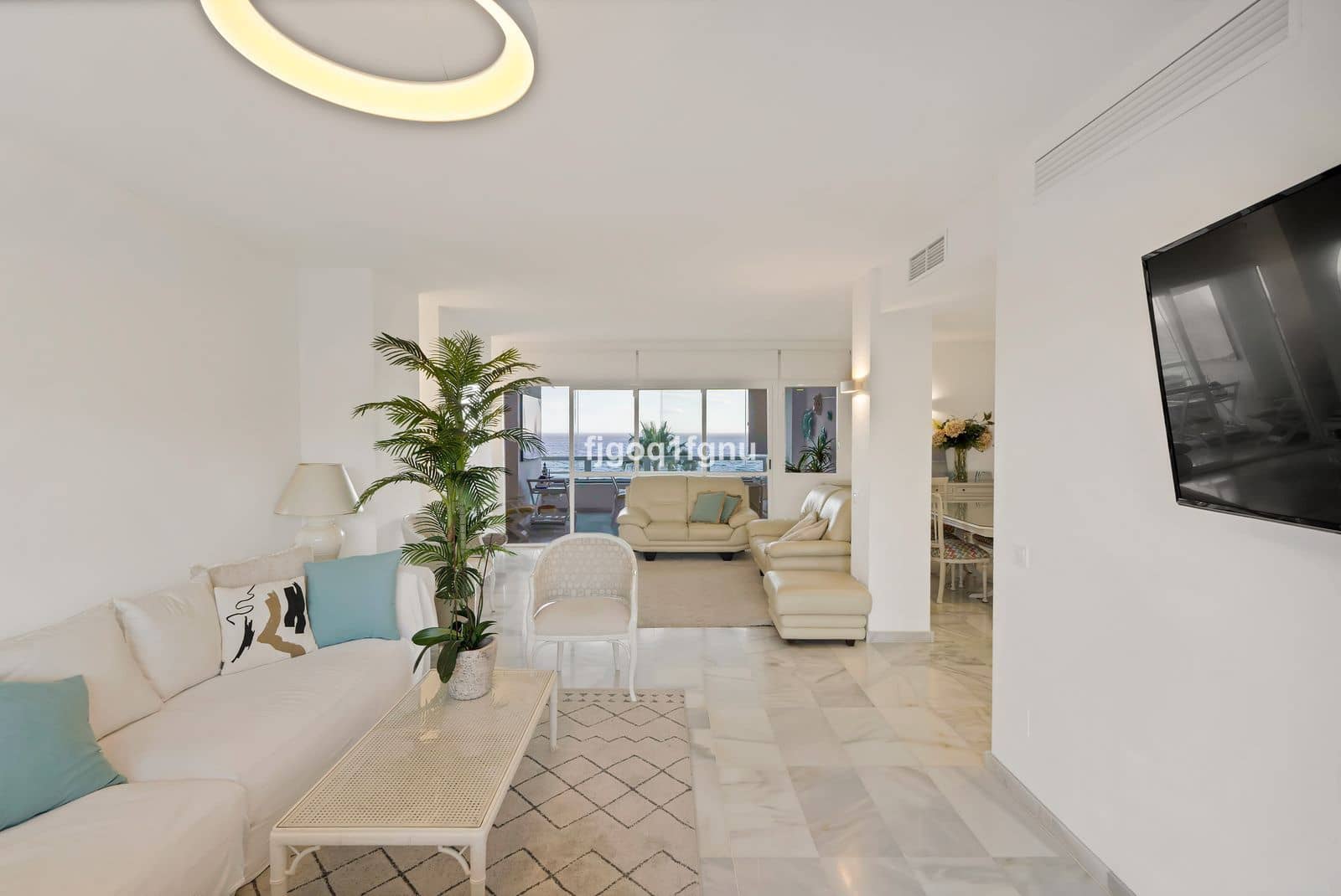 2 slaapkamer Appartement te koop in Marbella - € 933.000 (Ref: 10097670)