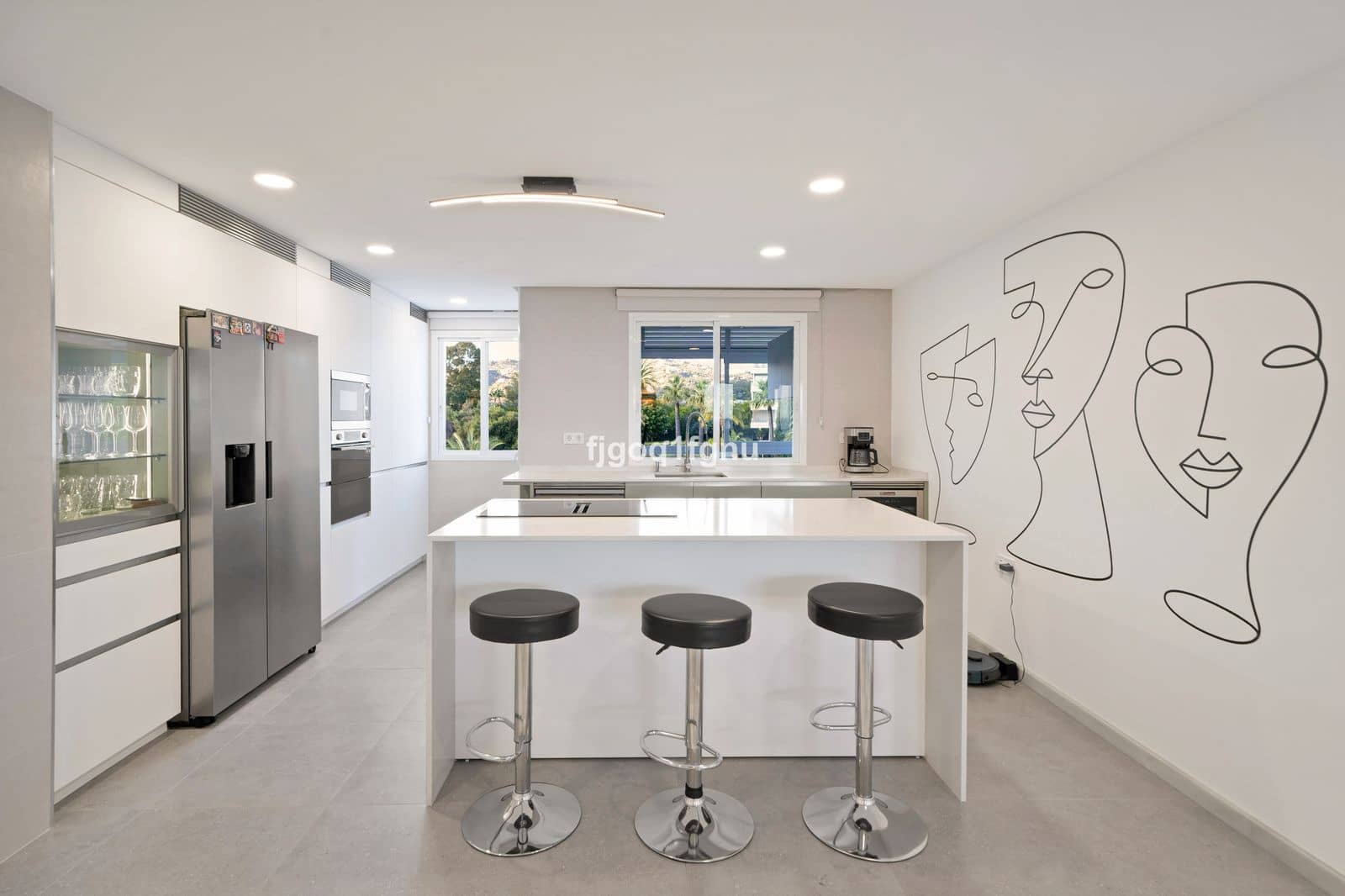 2 slaapkamer Appartement te koop in Marbella - € 933.000 (Ref: 10097670)