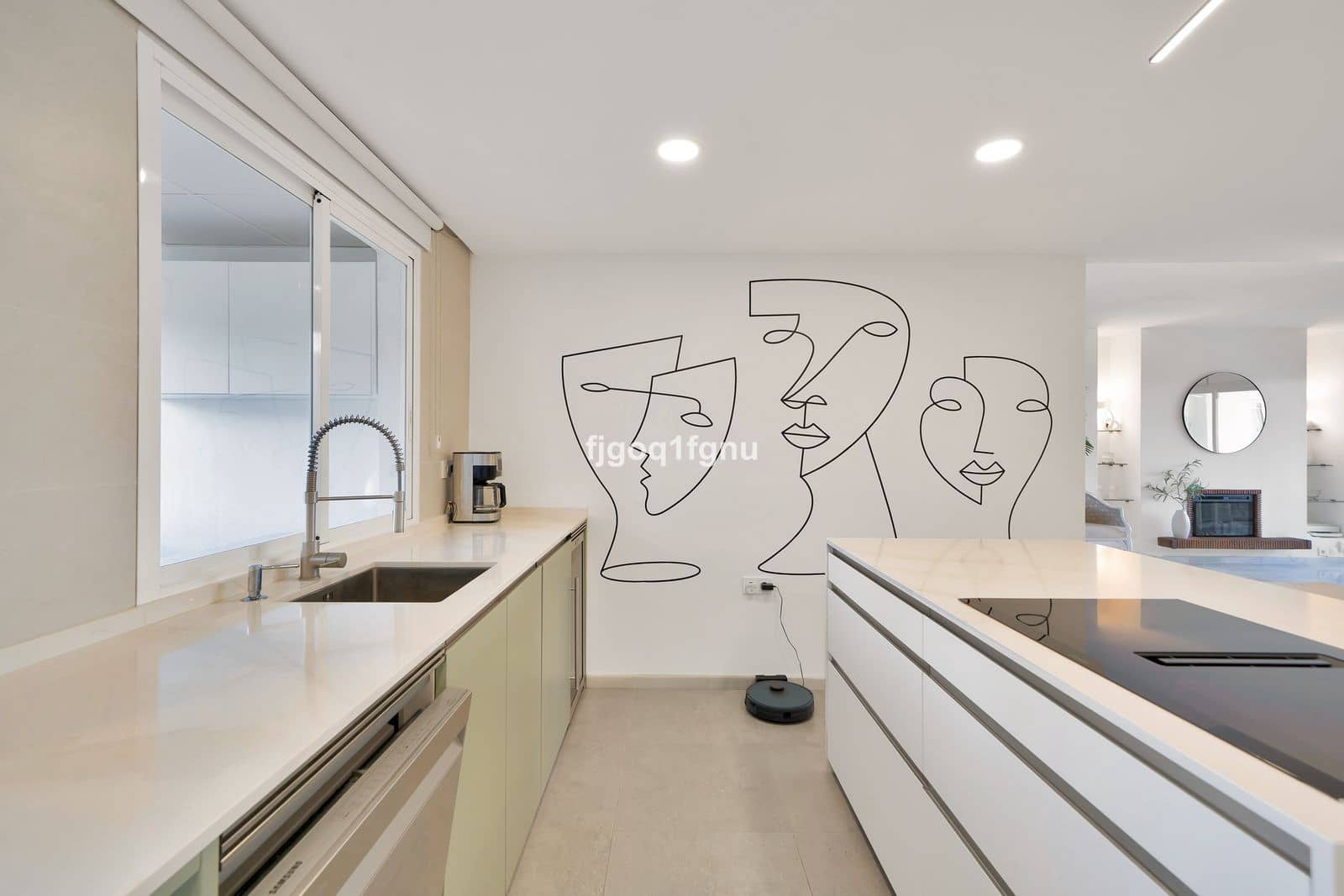 2 slaapkamer Appartement te koop in Marbella - € 933.000 (Ref: 10097670)