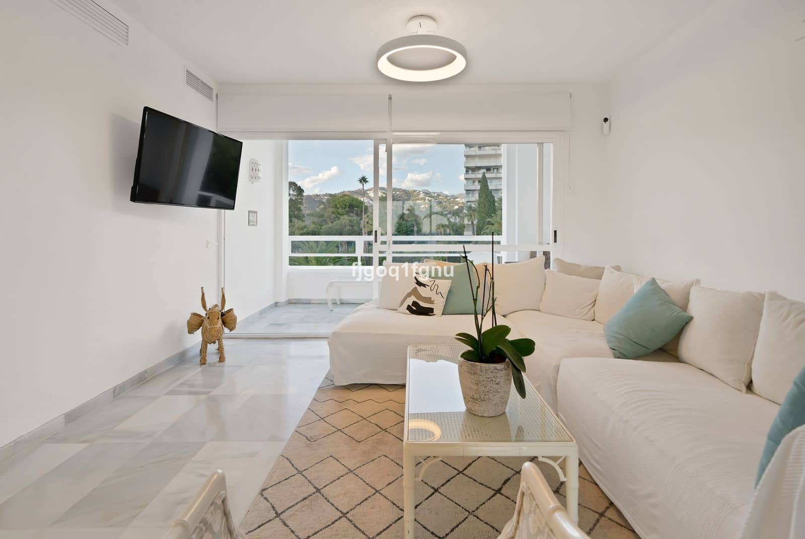 2 slaapkamer Appartement te koop in Marbella - € 933.000 (Ref: 10097670)