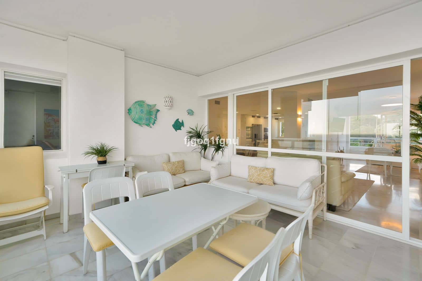 2 slaapkamer Appartement te koop in Marbella - € 933.000 (Ref: 10097670)