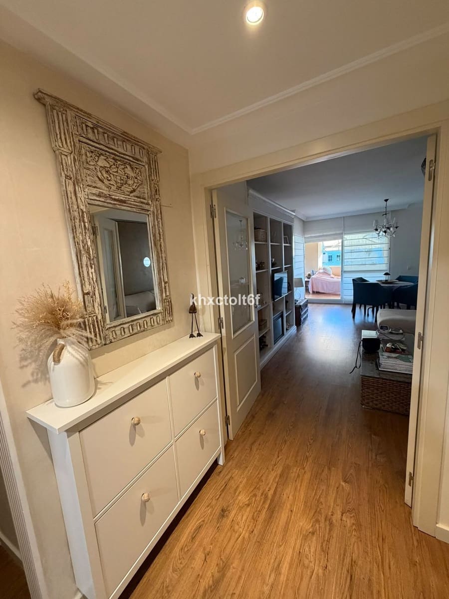 Apartamento de 2 habitaciones en Bahía de Marbella en venta con piscina - 645.000 € (Ref: 10097671)