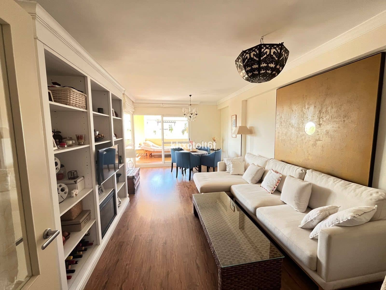Apartamento de 2 habitaciones en Bahía de Marbella en venta con piscina - 645.000 € (Ref: 10097671)