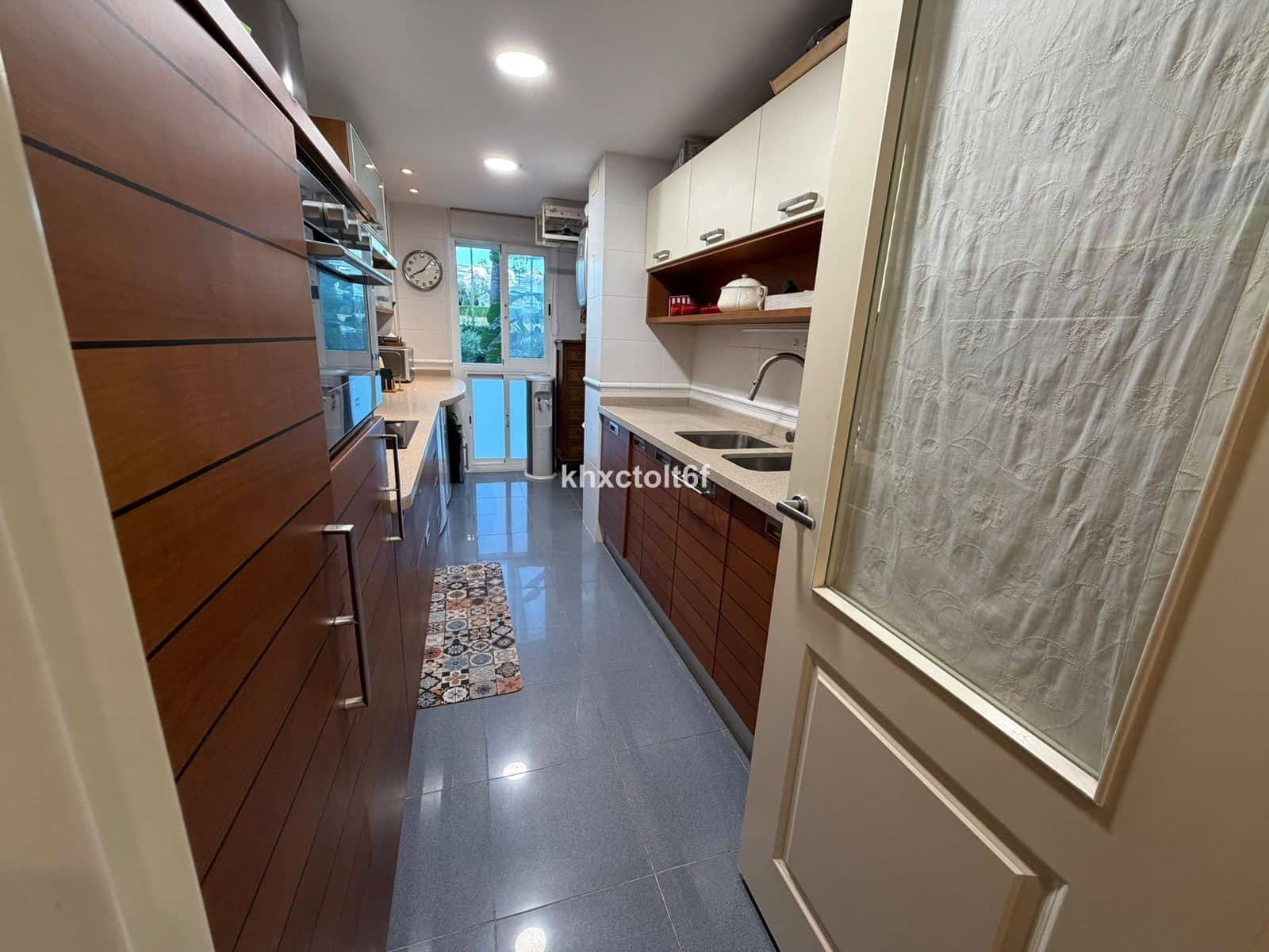 Apartamento de 2 habitaciones en Bahía de Marbella en venta con piscina - 645.000 € (Ref: 10097671)