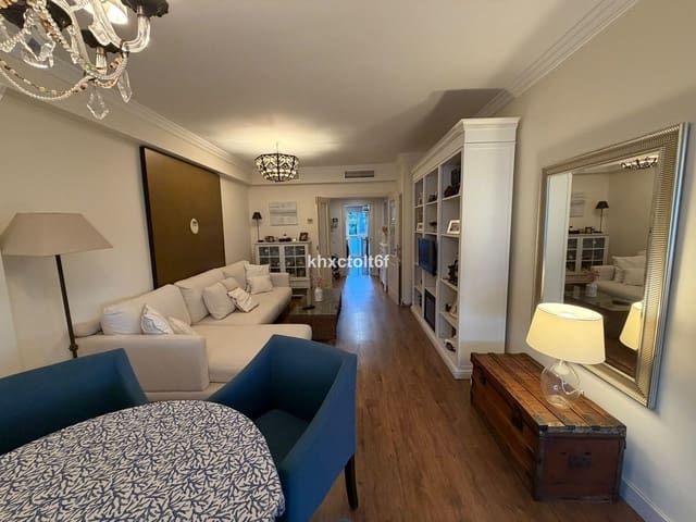 Apartamento de 2 habitaciones en Bahía de Marbella, Marbella en venta con piscina - 645.000 € (Ref: 10097671)