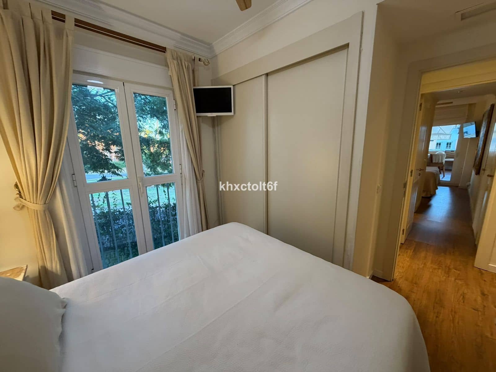 Apartamento de 2 habitaciones en Bahía de Marbella en venta con piscina - 645.000 € (Ref: 10097671)