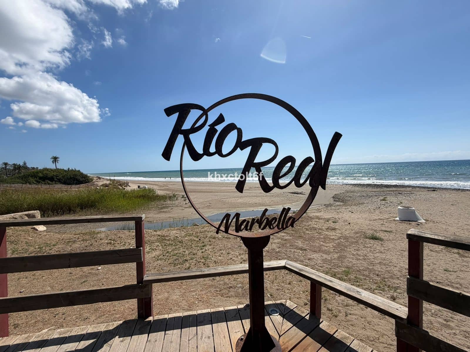 Apartamento de 2 habitaciones en Bahía de Marbella en venta con piscina - 645.000 € (Ref: 10097671)