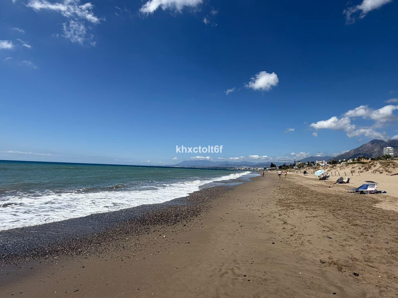 Apartamento de 2 habitaciones en Bahía de Marbella en venta con piscina - 645.000 € (Ref: 10097671)