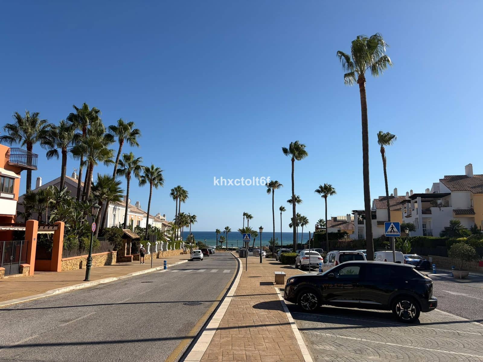 Apartamento de 2 habitaciones en Bahía de Marbella en venta con piscina - 645.000 € (Ref: 10097671)