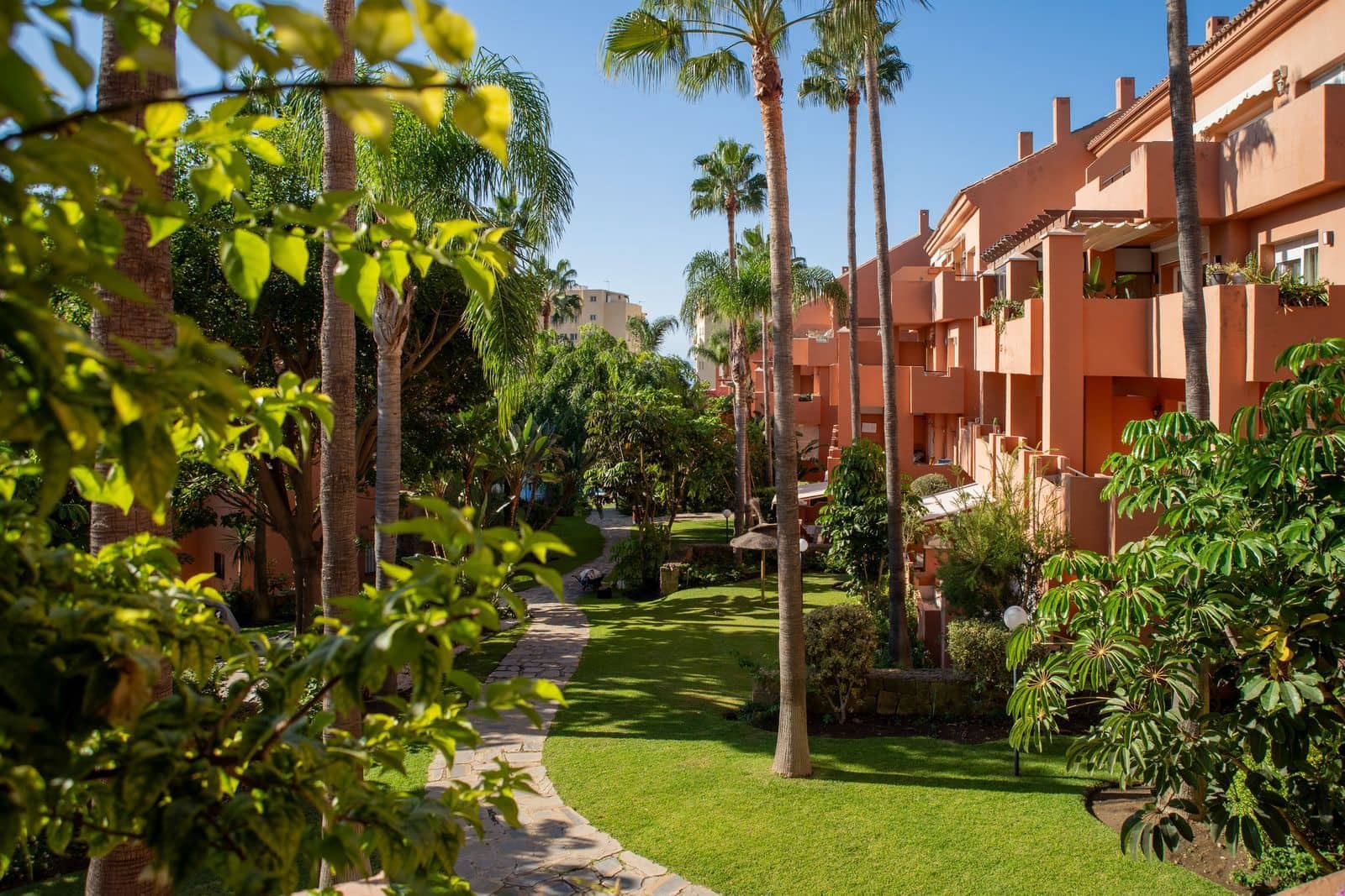 2 sypialnia Apartament na sprzedaż w Estepona - 577 000 € (Ref: 10097673)
