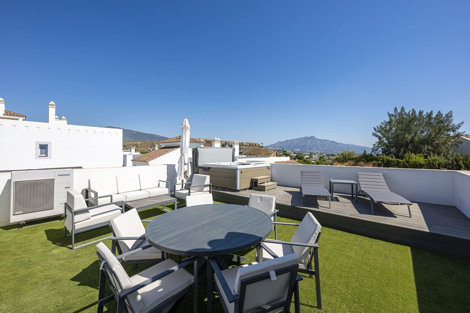 3 soverom Penthouse til salgs i Benahavis - € 679 000 (Ref: 10097676)