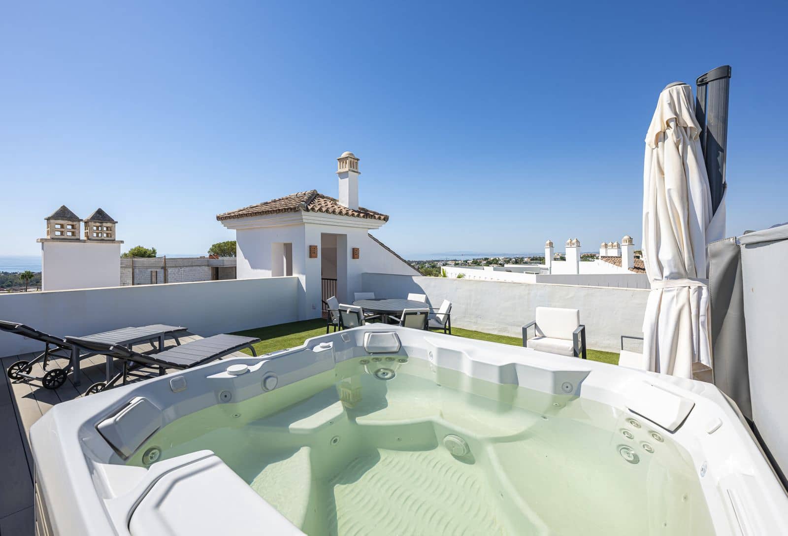 3 soverom Penthouse til salgs i Benahavis - € 679 000 (Ref: 10097676)