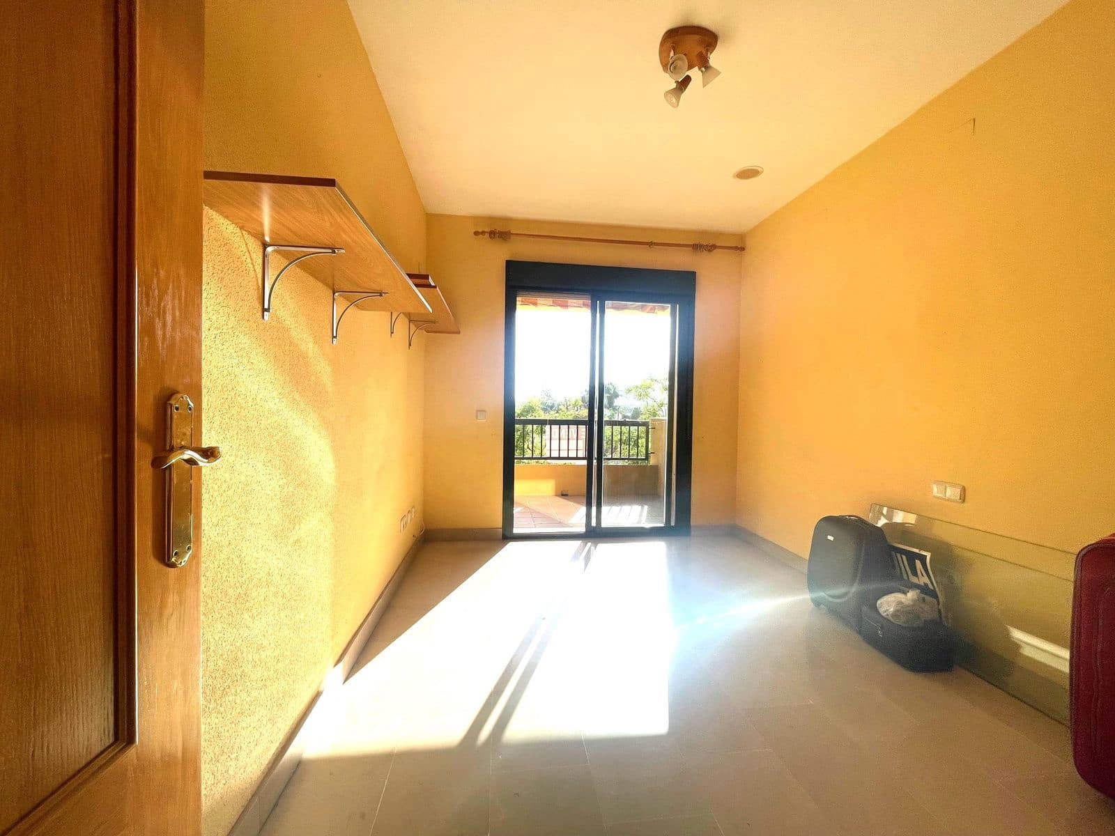 3 soveværelse Lejlighed til salg i San Pedro de Alcantara - € 459.000 (Ref: 10097679)
