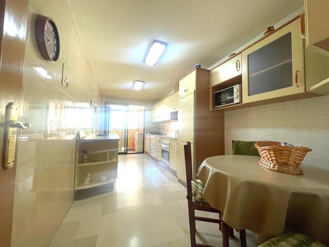 3 soveværelse Lejlighed til salg i San Pedro de Alcantara, Marbella - € 459.000 (Ref: 10097679)