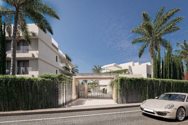 2 soveværelse Lejlighed til salg i Estepona - € 720.000 (Ref: 10097683)