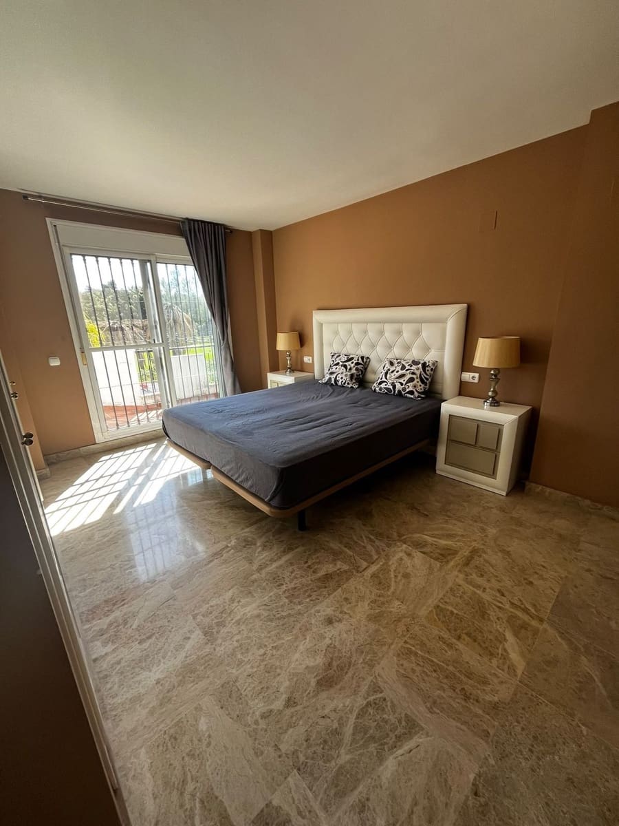 Casa de 4 habitaciones en Nueva Andalucia en venta - 750.000 € (Ref: 10097685)