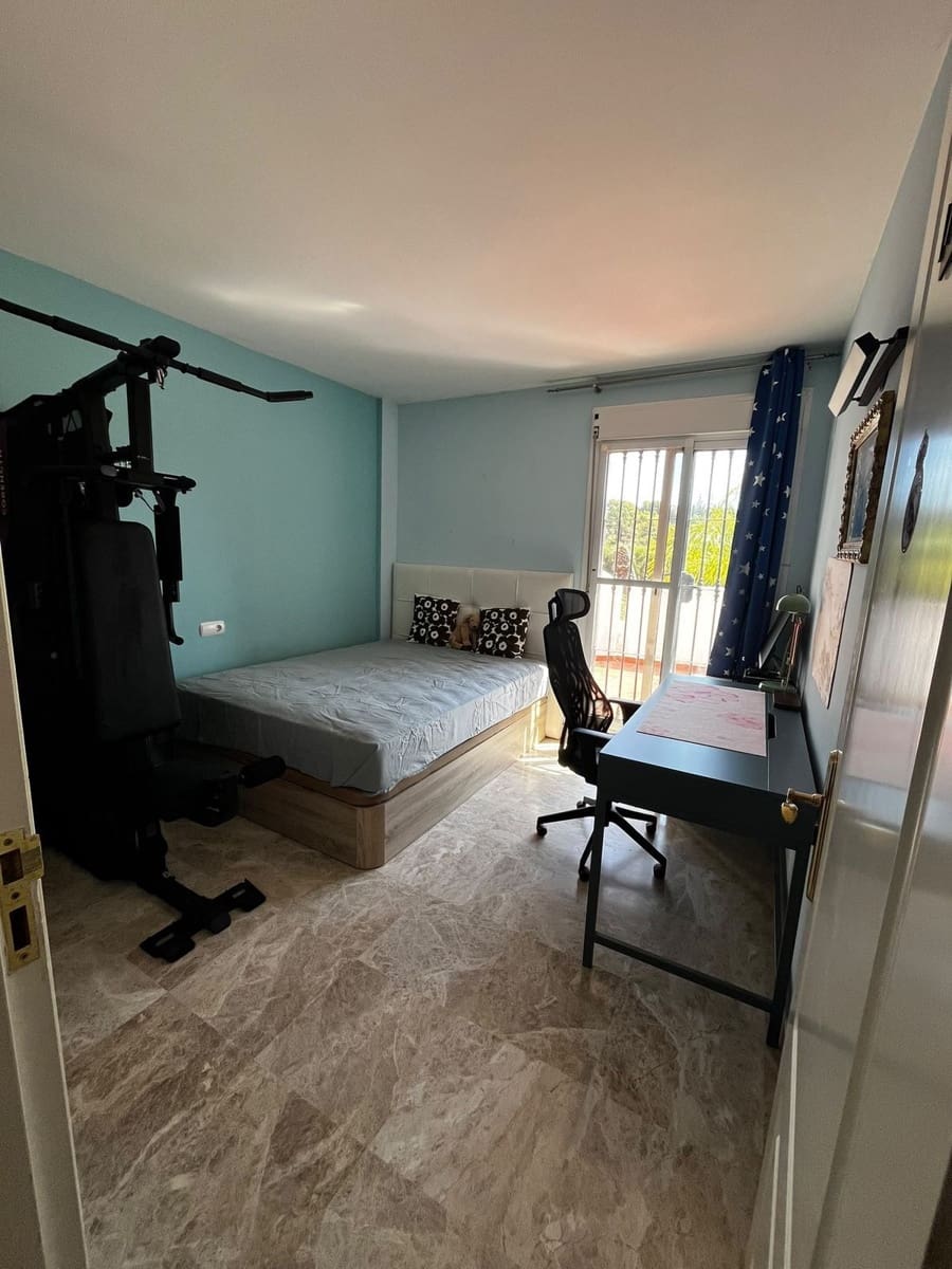 Casa de 4 habitaciones en Nueva Andalucia en venta - 750.000 € (Ref: 10097685)