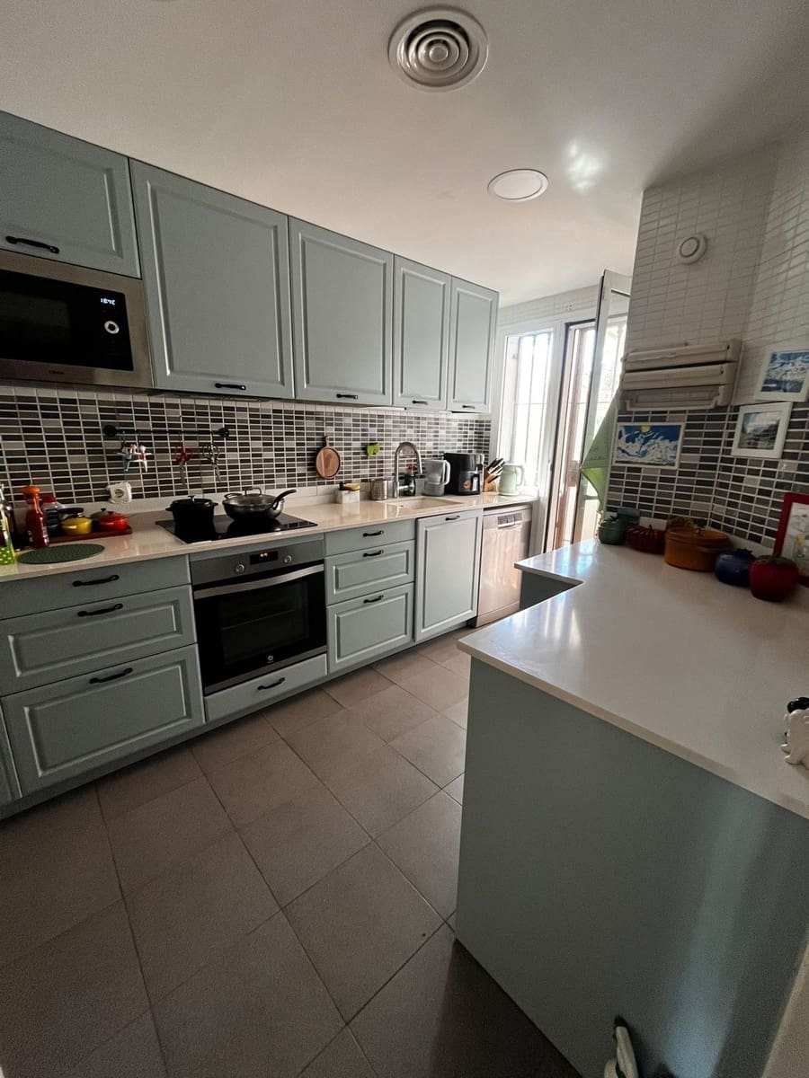 Casa de 4 habitaciones en Nueva Andalucia en venta - 750.000 € (Ref: 10097685)