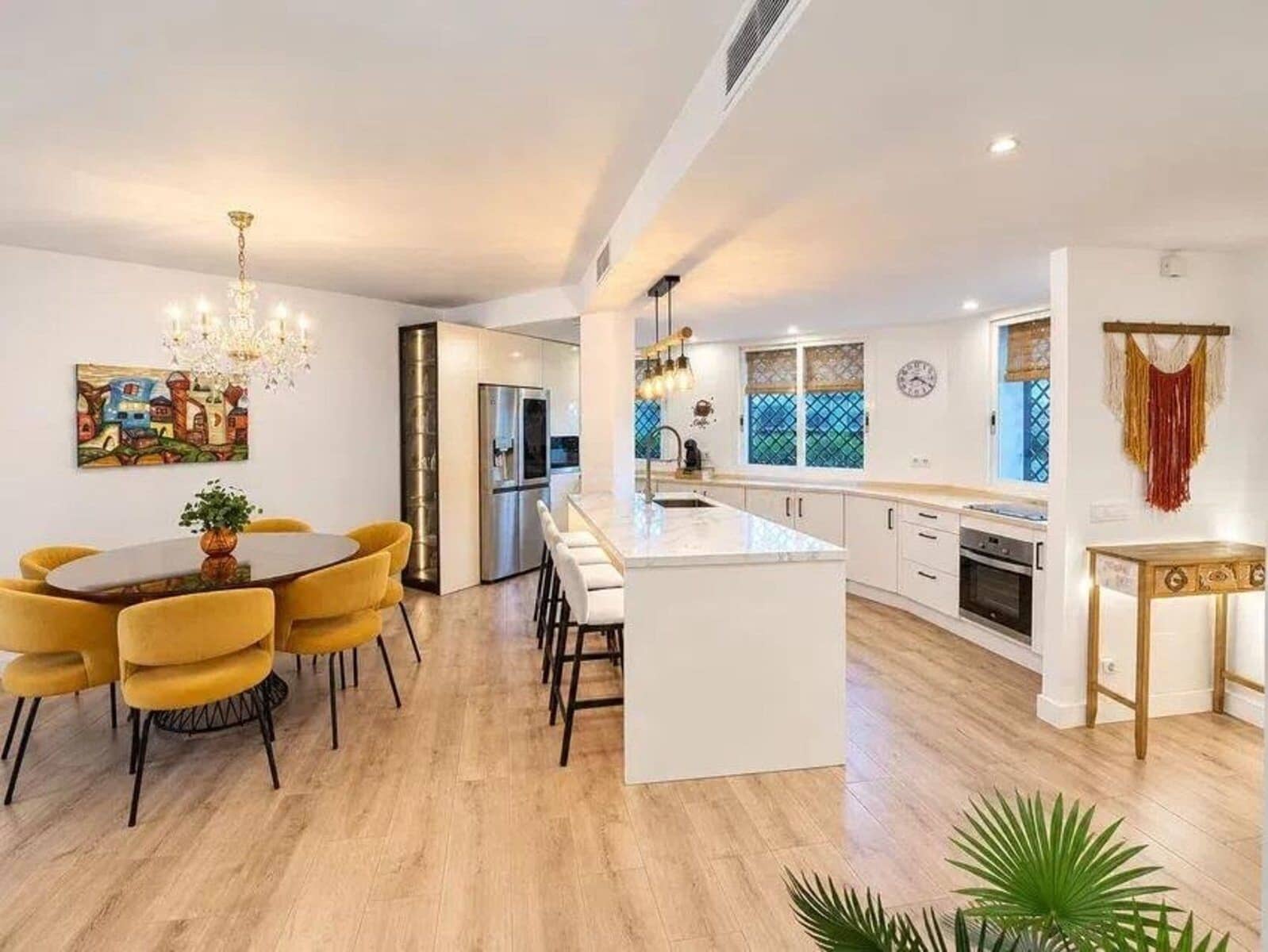 4 soveværelse Byhus til salg i Nueva Andalucia - € 665.000 (Ref: 10097686)