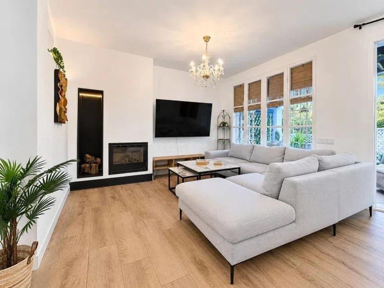 4 soveværelse Byhus til salg i Nueva Andalucia - € 665.000 (Ref: 10097686)