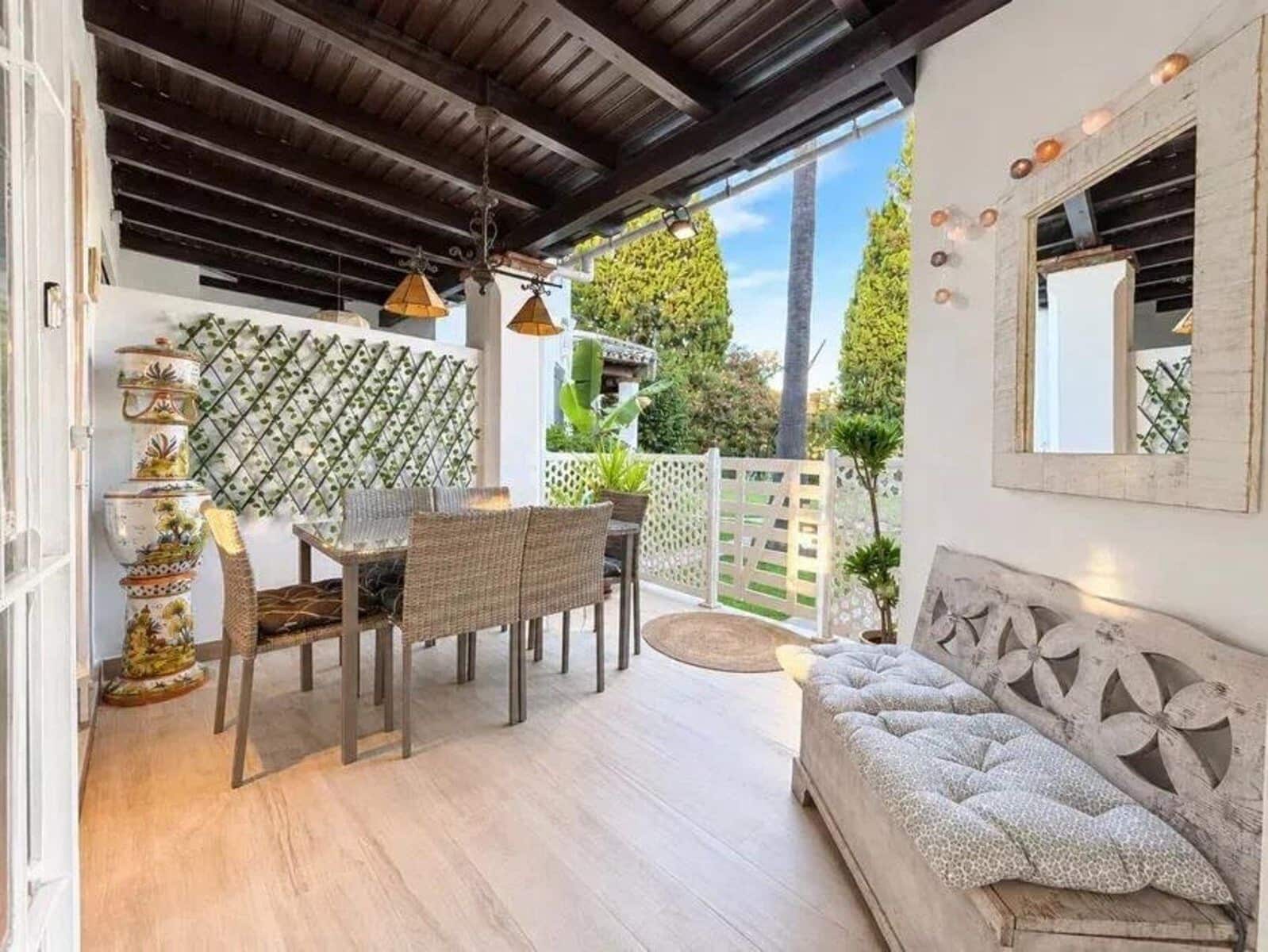 4 soveværelse Byhus til salg i Nueva Andalucia - € 665.000 (Ref: 10097686)