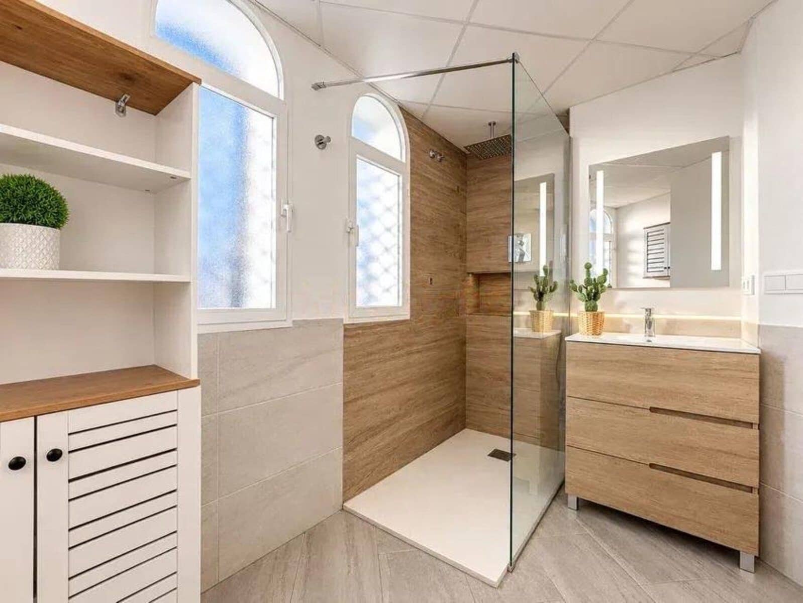 4 soveværelse Byhus til salg i Nueva Andalucia - € 665.000 (Ref: 10097686)