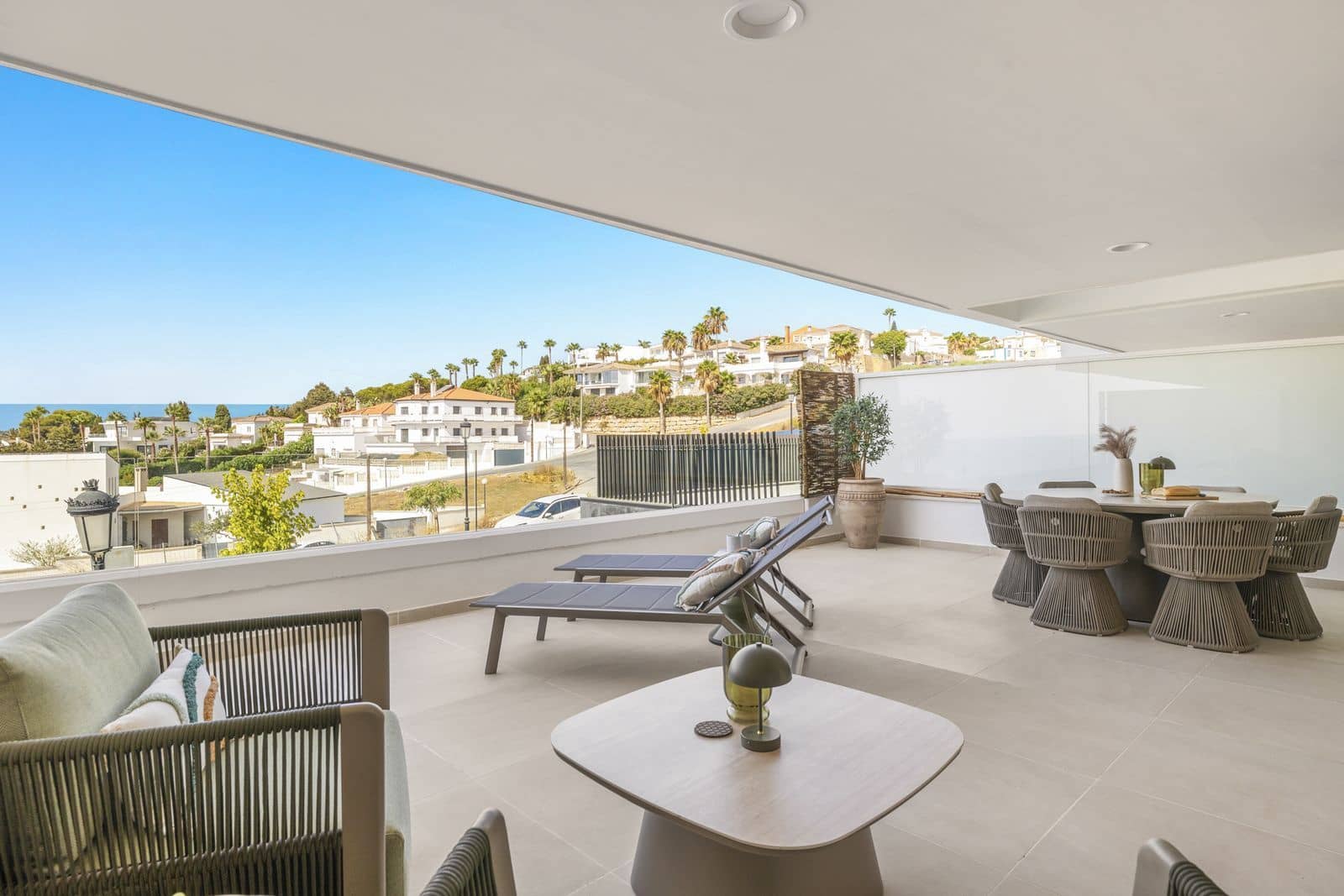 2 soverom Leilighet til salgs i Estepona med svømmebasseng - € 675 000 (Ref: 10097688)