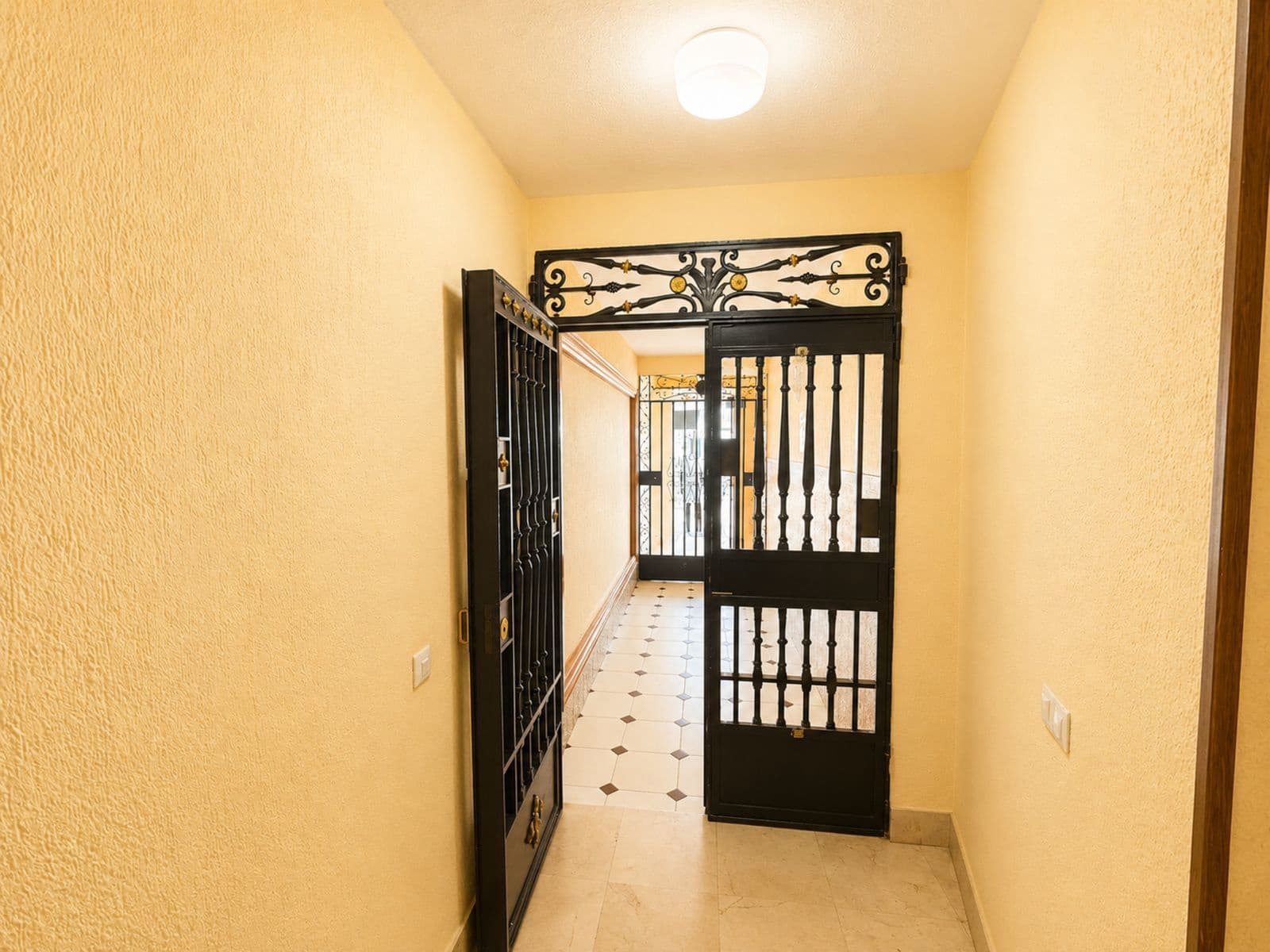 3 bedroom Apartment for sale in Torremolinos - € 420,000 (Ref: 10097691)