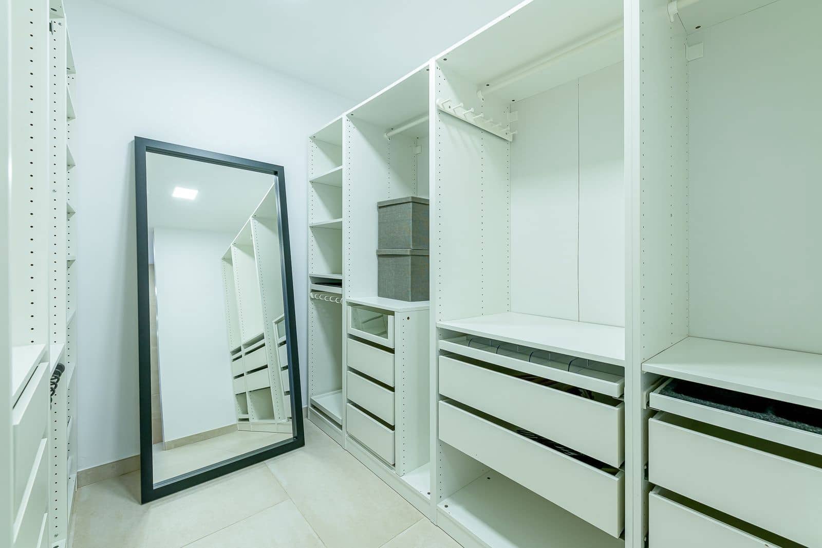 Chalet de 4 habitaciones en Calahonda en venta - 1.978.000 € (Ref: 10097692)