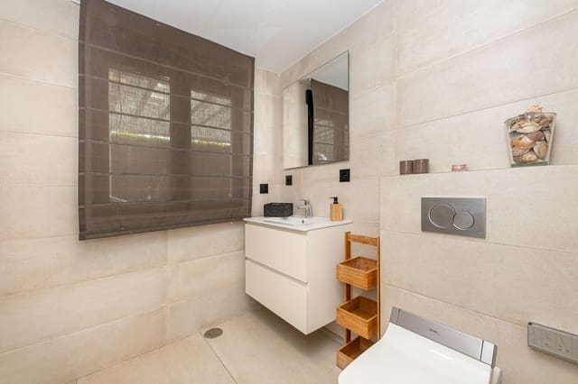 Chalet de 4 habitaciones en Calahonda, Mijas en venta - 1.978.000 € (Ref: 10097692)