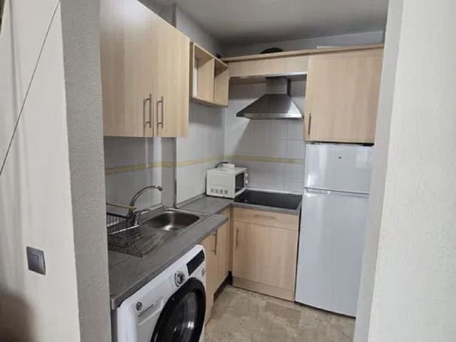 1 soveværelse Lejlighed til salg i Málaga by - € 273.500 (Ref: 10097697)
