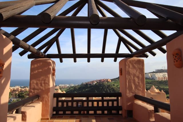 3 soverom Penthouse til salgs i La Duquesa / Puerto de la Duquesa, Manilva - € 499 000 (Ref: 10097703)