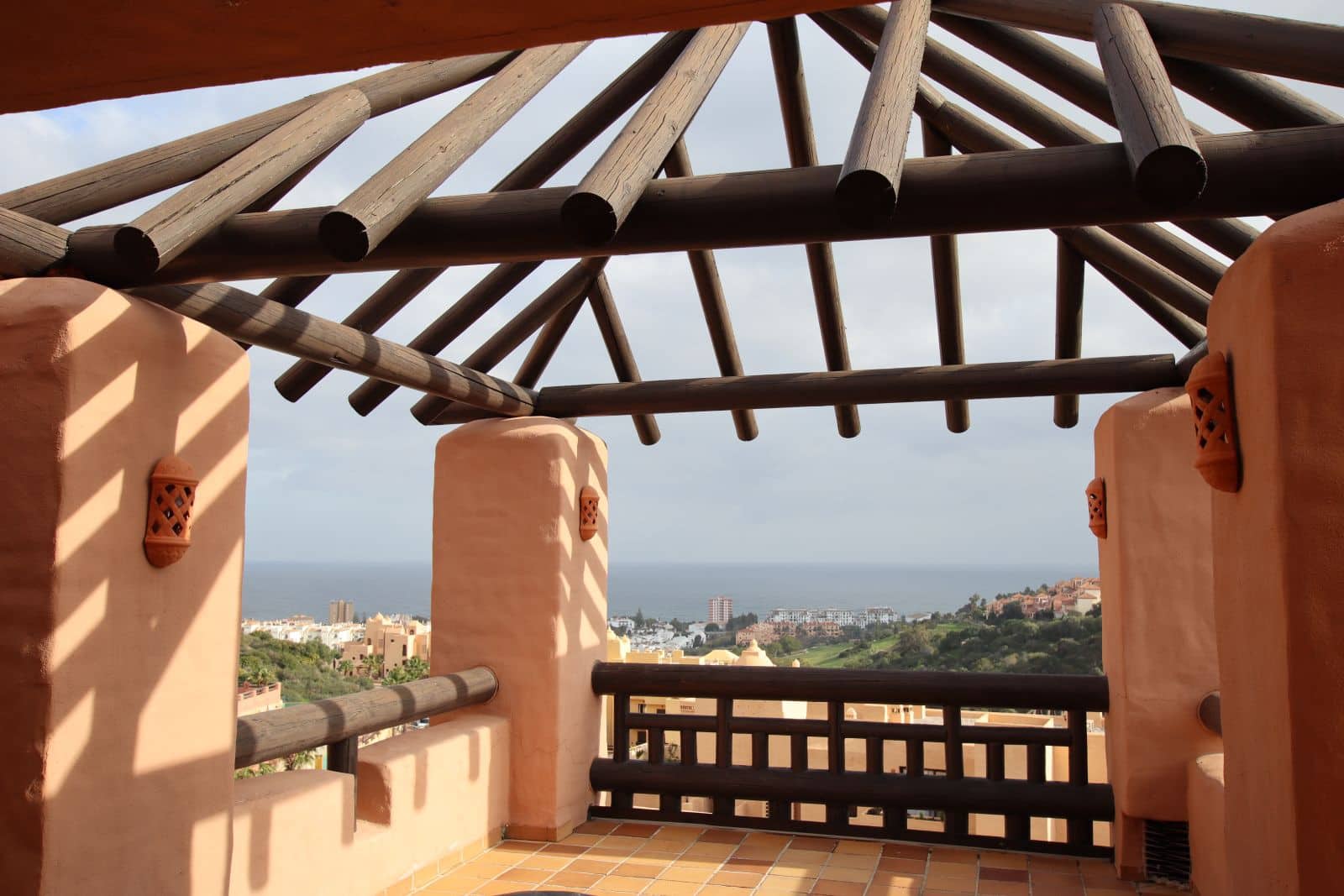 3 soveværelse Penthouse til salg i La Duquesa / Puerto de la Duquesa - € 499.000 (Ref: 10097703)