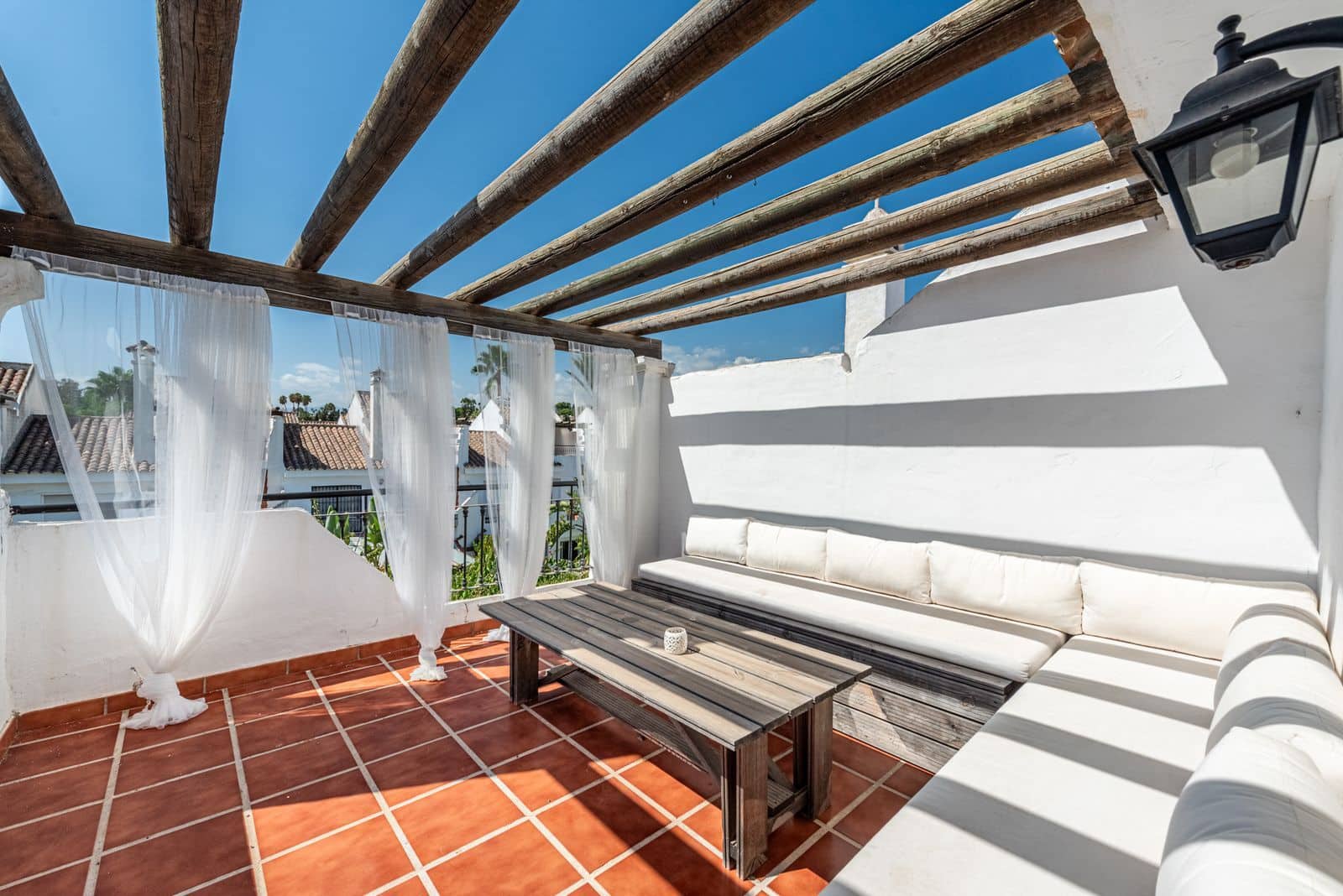 4 soveværelse Byhus til salg i Nueva Andalucia - € 650.000 (Ref: 10097704)