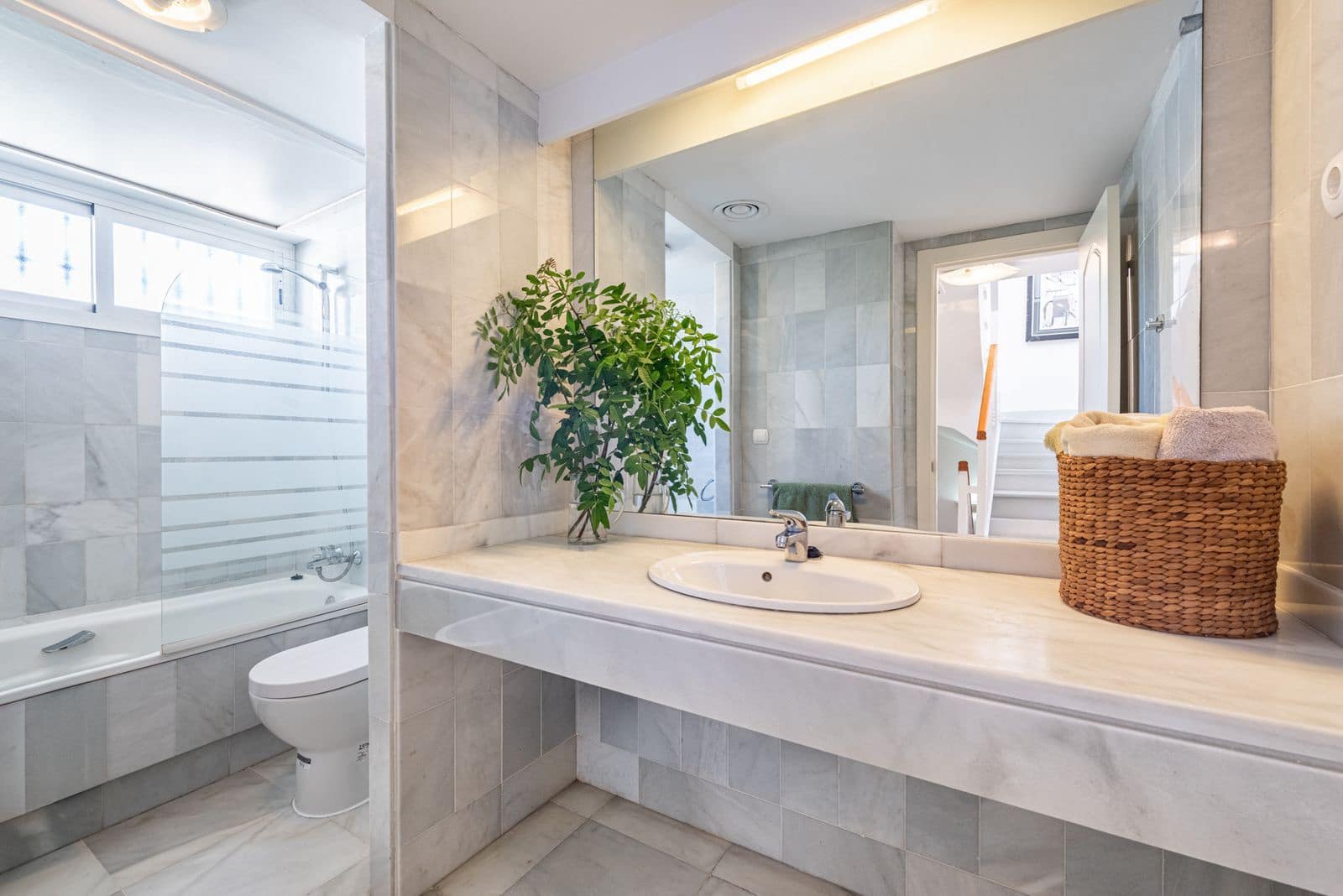 4 soveværelse Byhus til salg i Nueva Andalucia - € 650.000 (Ref: 10097704)