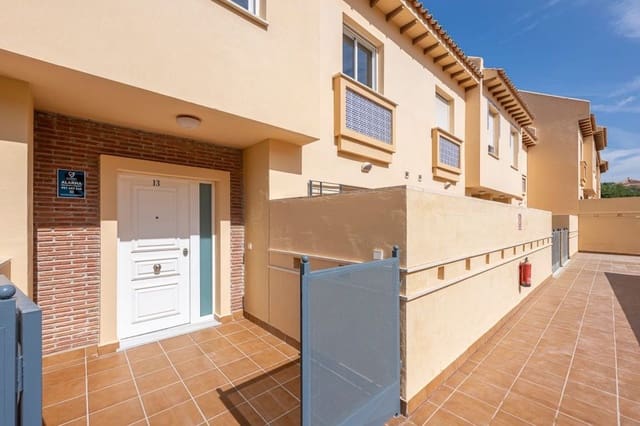 5 soverom Kjedet enebolig til salgs i Calahonda, Mijas - € 679 000 (Ref: 10097705)